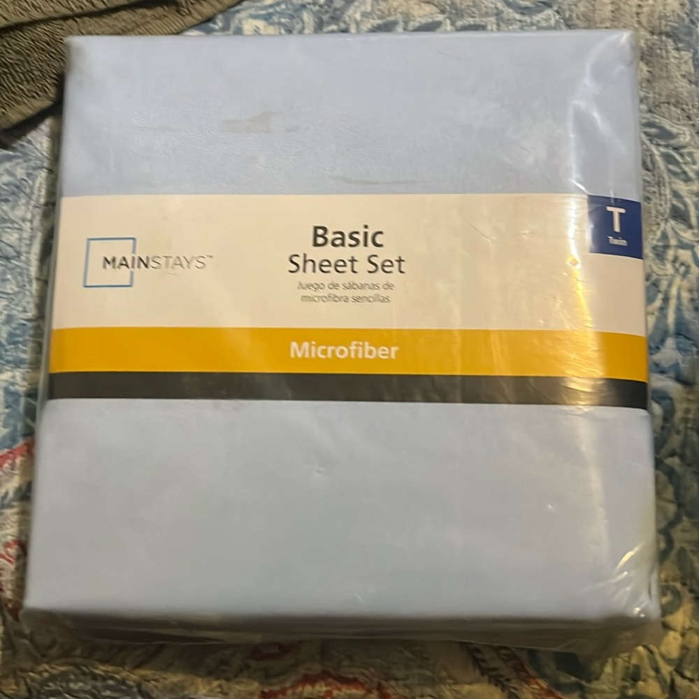 🎉 FINAL CLEARANCE 🎉$8 or 3 for $15 💙🩵Brand new Twin sheet set🩵💙